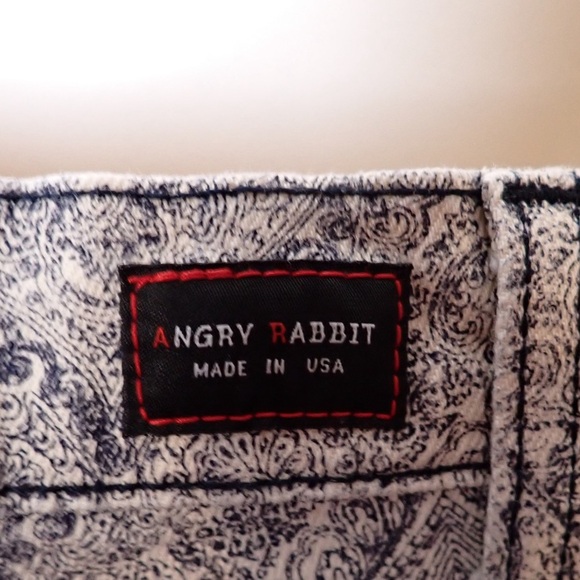 Angry Rabbit Design Print Raw Hem Flare Leg Denim Color Jeans size 29/9 - Picture 7 of 12